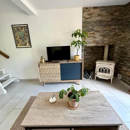 Au Rocher Troue * Millau